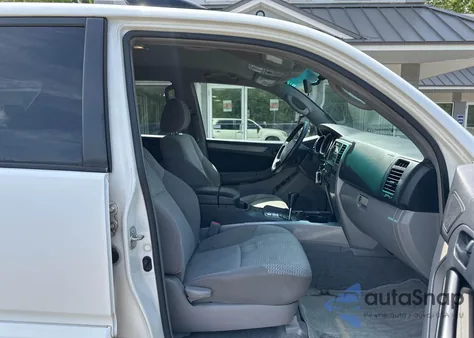 2006 Toyota 4Runner Sr5 V6 from USA, damaged, VIN JTEZU14R068058593